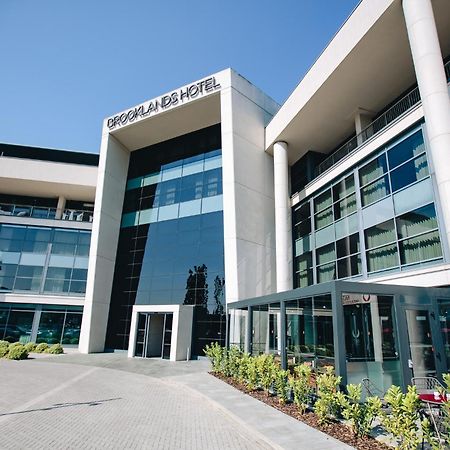 Brooklands Hotel & Spa Вейбридж Экстерьер фото