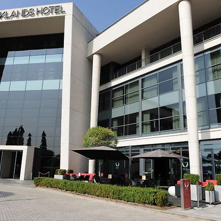 Brooklands Hotel & Spa Вейбридж Экстерьер фото