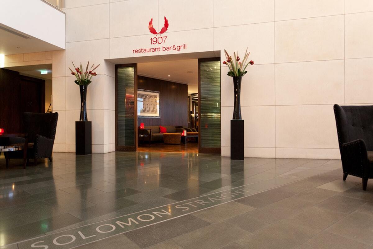 Brooklands Hotel & Spa Вейбридж Удобства фото
